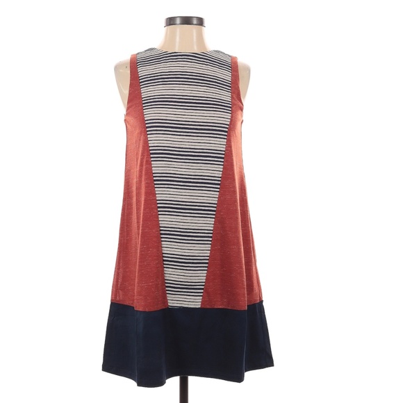 Red Colorblock Sleeveless Geometric Dress Cut-out Back THML - Picture 5 of 8